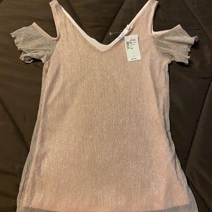 Bnwt cold shoulder top